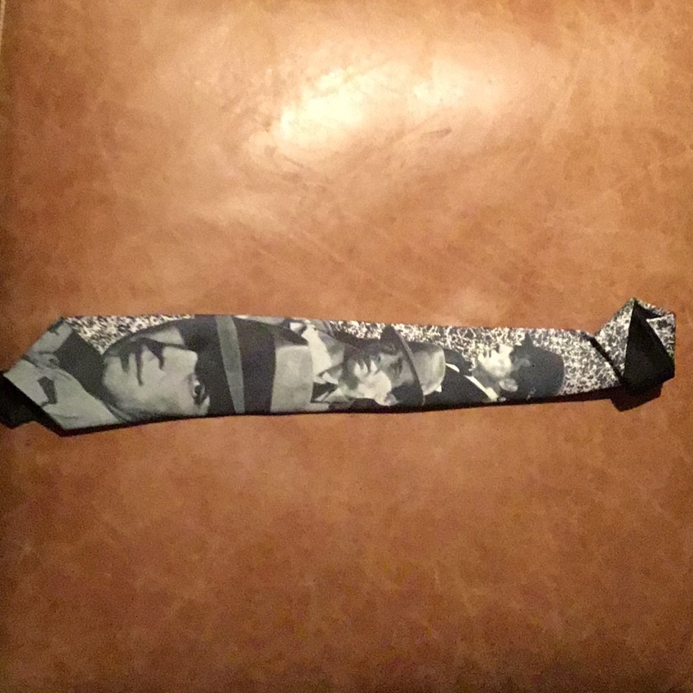 Humphrey Bogart tie